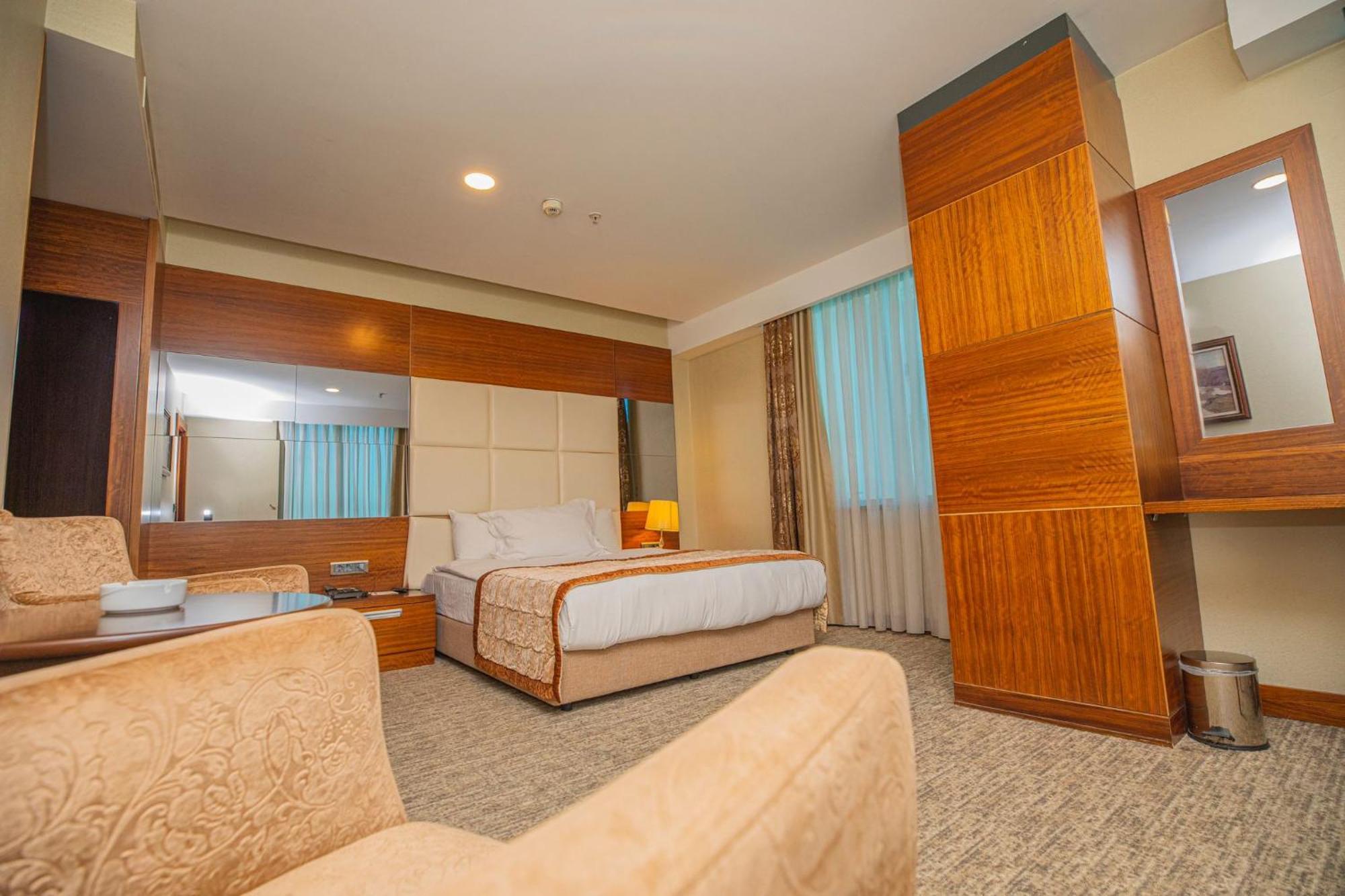 Akman Premium Hotel Ankara Esterno foto