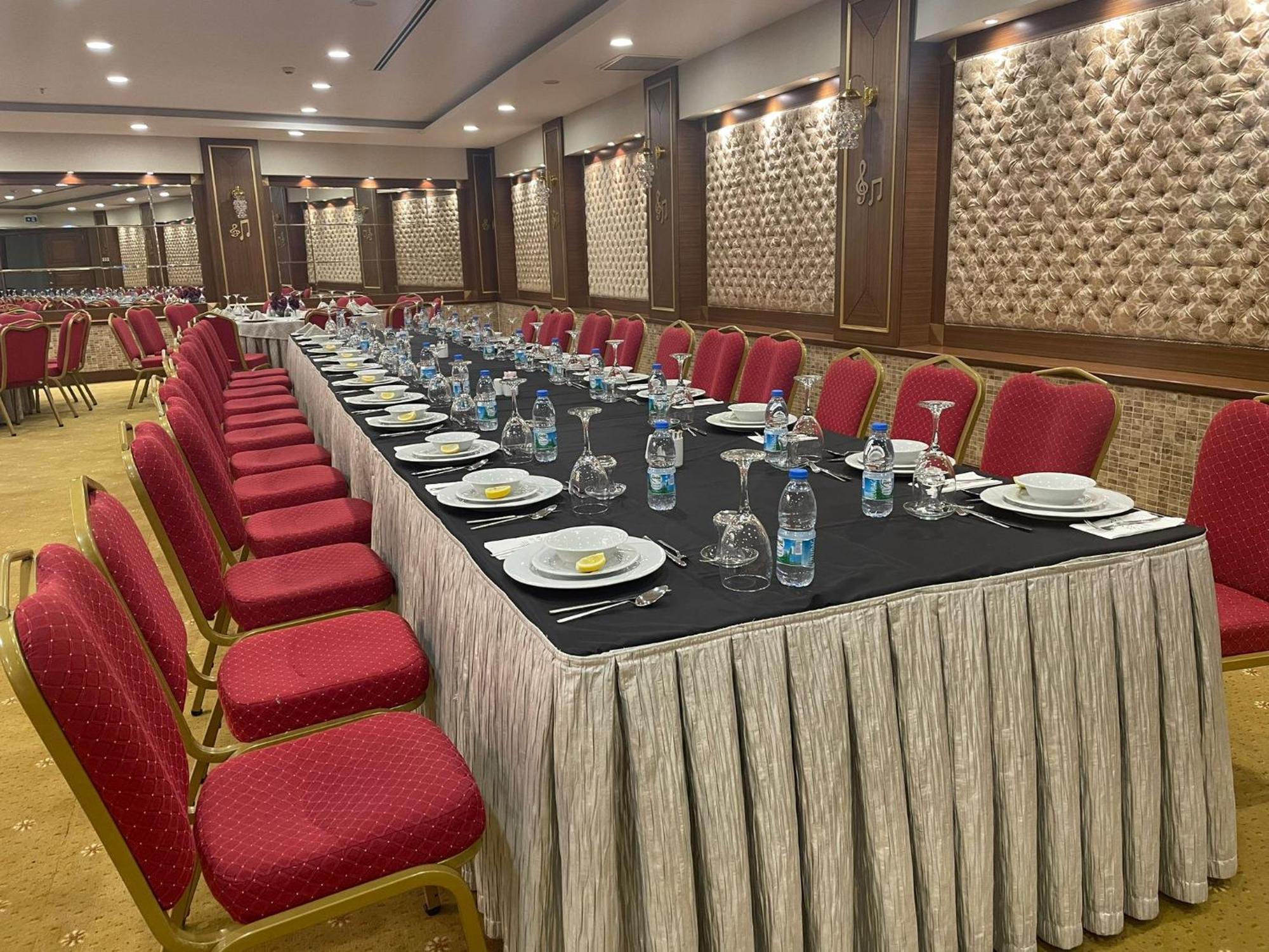 Akman Premium Hotel Ankara Esterno foto